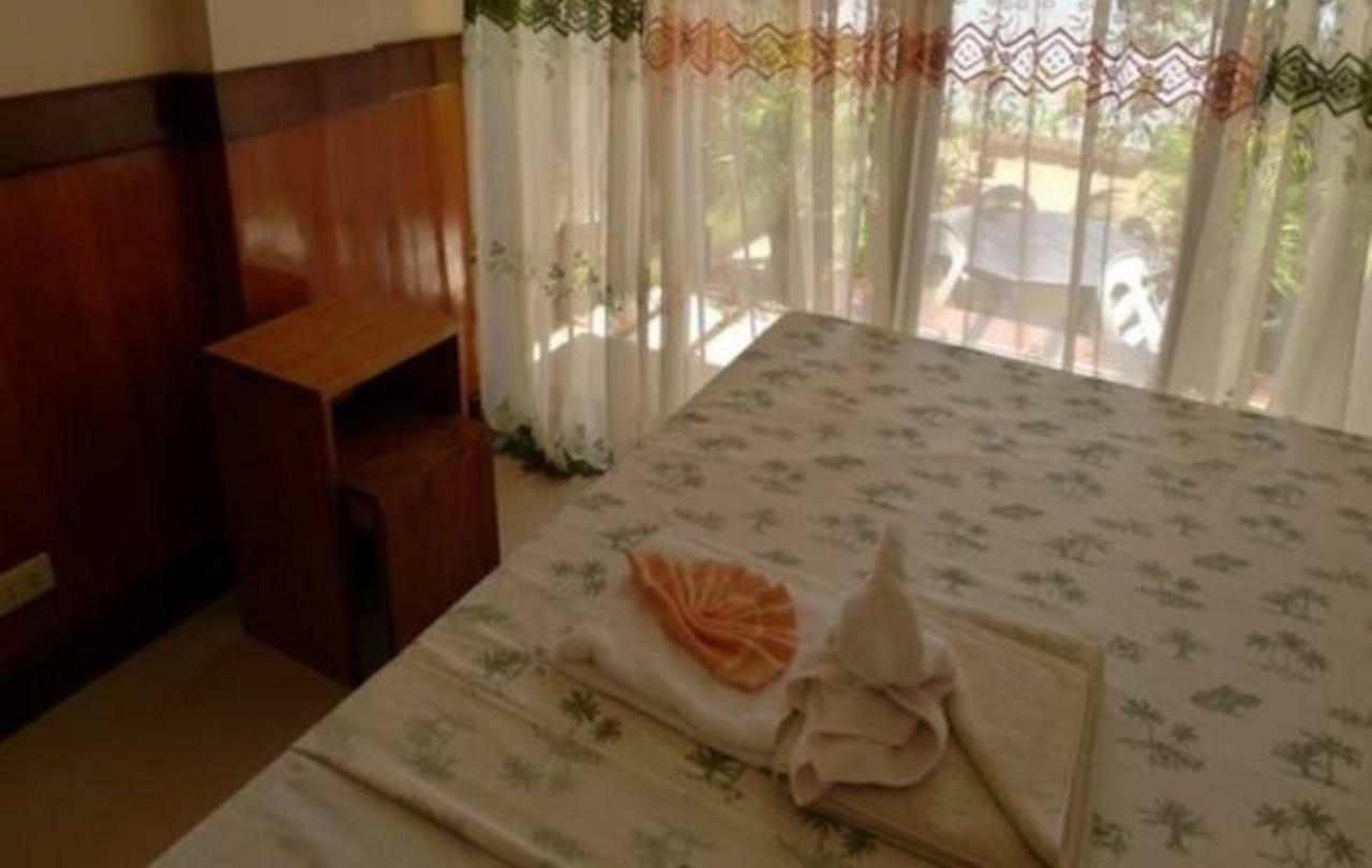Desert Rose Hotel Эль-Нидо Экстерьер фото